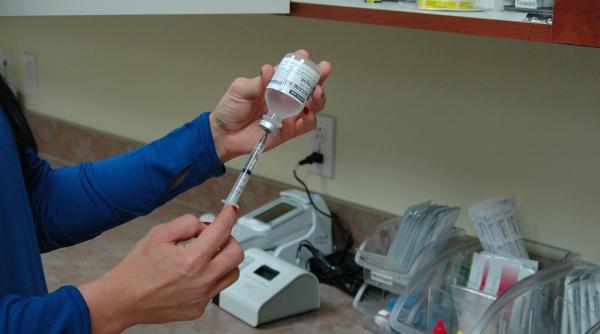 spania va administra o singura doza de vaccin