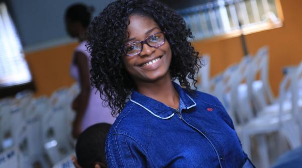 teroare in nigeria peste 300 de fete au fost rapite in urma unui atac la un campus scolar