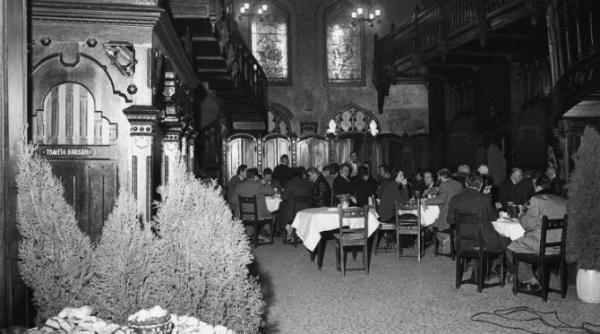 dan ciachir restaurante din vremea liberalizarii pastorel teodoreanu poveste amuzanta cu un amiral pe care l a crezut chelner adu mi un vapor