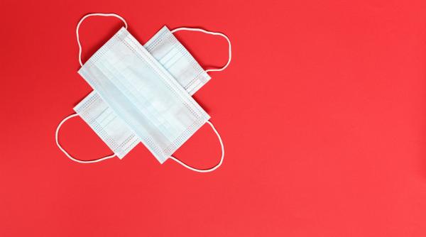 mastile sanitare aruncate bune pentru asfaltarea soselelor doi kilometri pe zi tinta