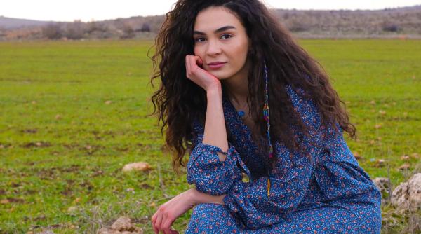 interviu cu ebru sahin sau reyyan din serialul hercai care face furori la kanal d a fost cea mai mare provocare a vietii mele