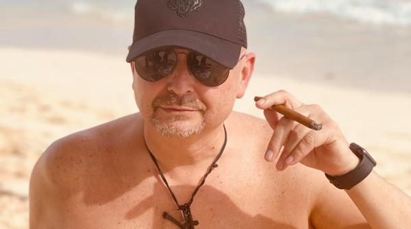 ioan nasleu fostul sef al pietelor de la timisoara inregistrat cand injura si ameninta o angajata proasta dracului ca te mut audio