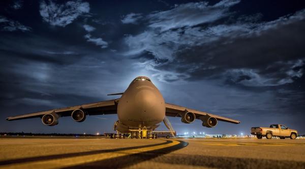 zbor anulat dupa ce o familie de evrei hasidici a fost debarcata din avion revolta pasagerilor este ca in germania nazista