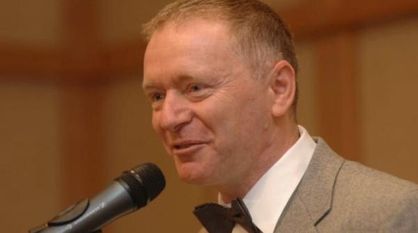 sfat pentru parinti de la cel mai bogat roman din sua experienta noastra de viata este irelevanta pentru viitor habar n avem