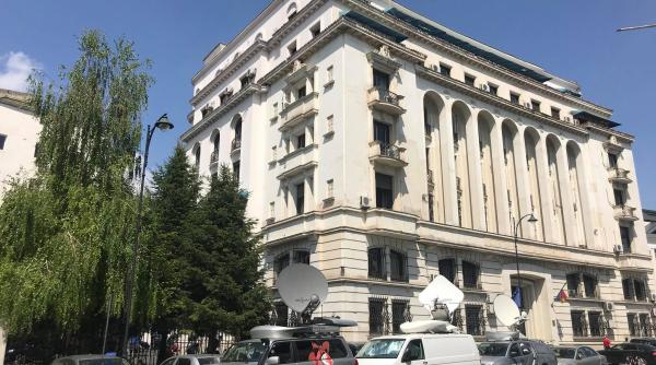 sefa iccj de fata cu iohannis a devenit obiect de amuzament pentru oficialii statului