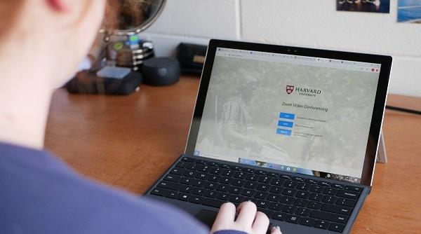 covid 19 zeci de scoli din targoviste si dintr o comuna damboviteana au trecut la cursurile online