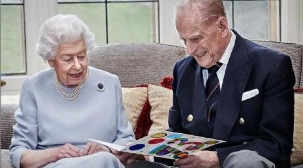 printul philip transferat intre spitale dupa operatia pe cord 17 nopti petrecute internat