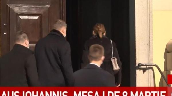 iohannis si sotia sa la biserica mesaj cu ocazia zilei de 8 martie