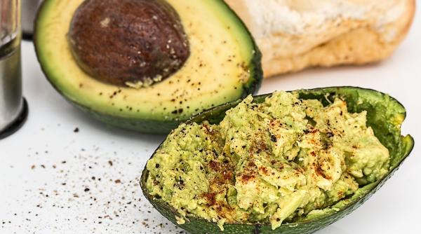 maioneza de casa cu avocado reteta delicioasa o faci in 30 de secunde