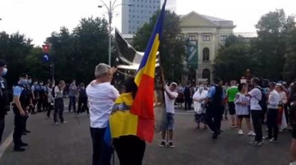 protest impotriva vaccinarii obligatorii e cea mai mare miscare de strada de la inceputul pandemiei