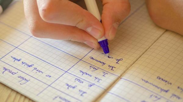 decapitare samuel paty o eleva de 13 ani a recunoscut ca a mintit despre profesorul care a murit