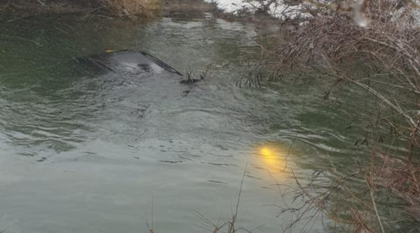 accident odobesti o masina a cazut de pe un pod intr un parau soferul consumase alcool