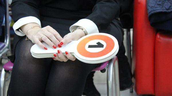 sute de obiecte emblematice din cele mai mari filme de la hollywood  scoase la licitatie