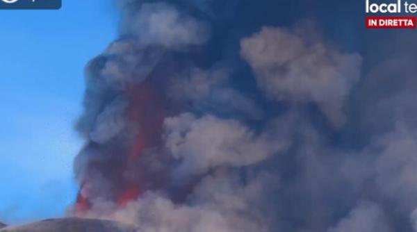 vulcanul etna a erupt din nou video