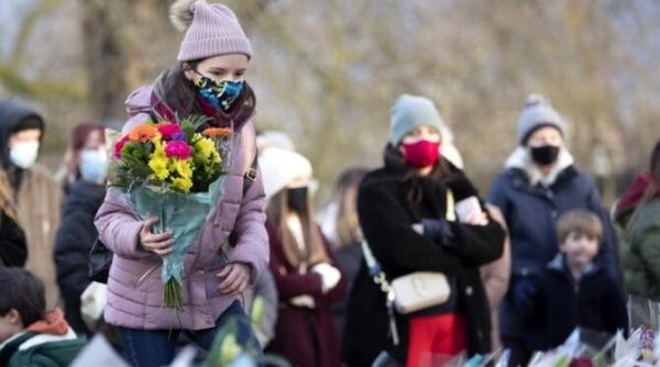 crima care a revoltat anglia kate middleton printre tinerele care o plang pe sarah everard ucisa de un politist foto video