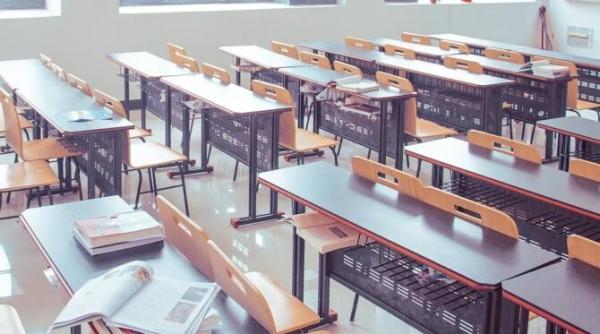 activitatea didactica suspendata de luni in chiajna cursurile vor avea loc online