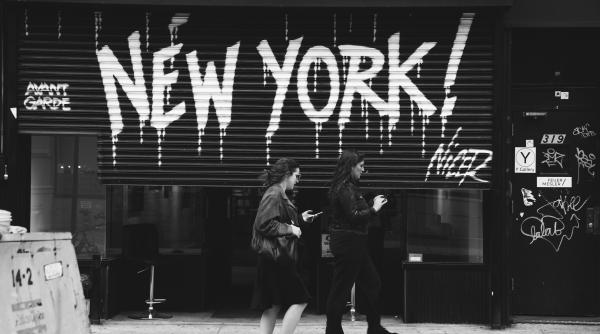 autoritatile din new york omagiu pentru cei 30 000 de morti din pandemie