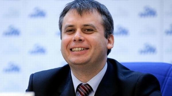 cine este adrian crit noul director general al stb