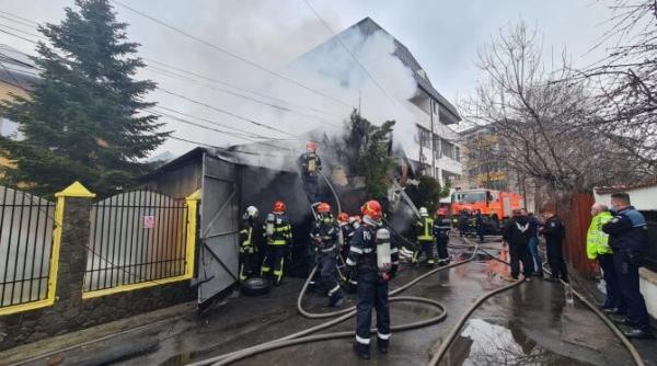 incendiu puternic in sectorul 4 din bucuresti