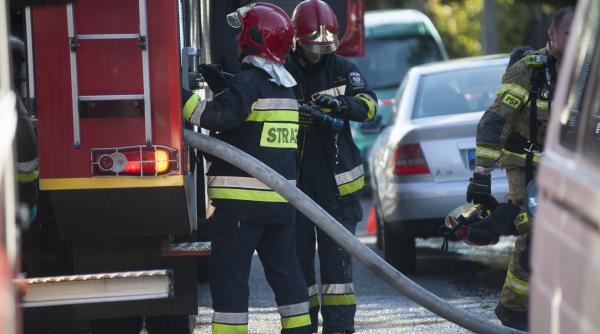 persoane evacuate dintr un bloc dupa ce pe casa scarii s a semnalat miros de gaz