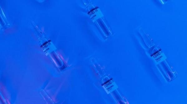 romania continua vaccinarea cu astrazeneca