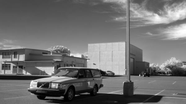 trei morti si sase raniti in san diego dupa ce un barbat de 71 de ani a iesit cu masina de pe carosabil