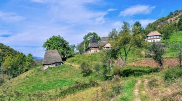 drumul spectaculos care duce la universul arhaic de la valea poienii va fi modernizat