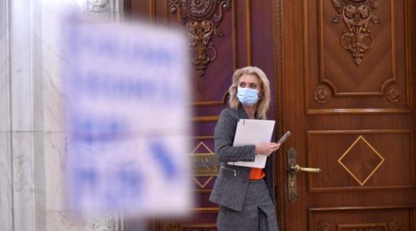 motiune nasui alina gorghiu a intervenit stimati psd isti asumati va analfabetii sunt ai vostri aplauze in sala