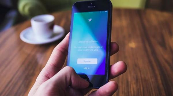 tanarul geniu din spatele piratarii masive a twitter a fost condamnat la trei ani de inchisoare