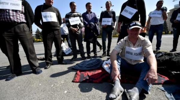 300 de mineri in greva la singura mina de uraniu din romania