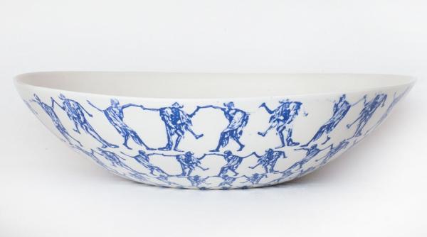 a cumparat un bol de la un targ de vechituri pe care la vandut cu 720 000 de dolari