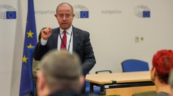 ciuhodaru amendament in parlamentul european vreau ca toti romanii sa poata circula liber la nivel european