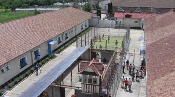 detinutii pentitenciarului bistrita diagnosticati cu virusul covid 19 transferati la jilava
