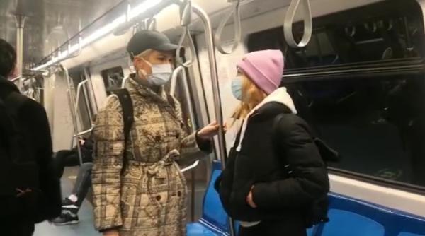 galerie foto raluca turcan cu metroul la munca