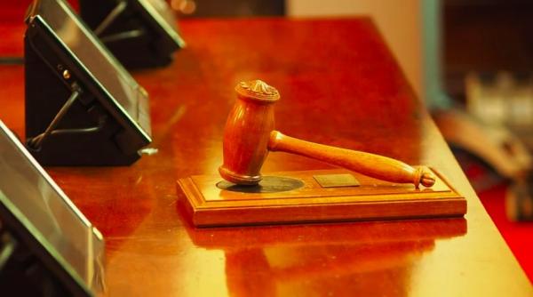 liderul sindical de la sectia 16 si alti doi politisti arestati au fost eliberati