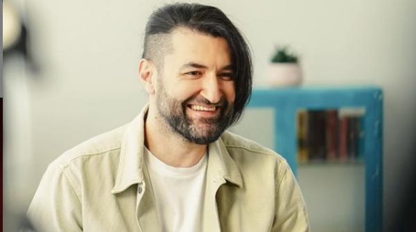 smiley responsabil de schimbatul scutecelor micutei josephine acum chiar o sa fie buna masca asta la ceva