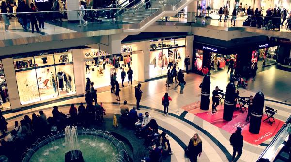 studiu 32prc dintre romani nu mai frecventeaza restaurantele din centrele comerciale