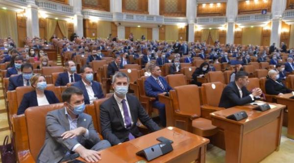 usr  vot pentru respingerea propriului proiect pentru ca elevii sa poata cumpara tablete cu cei 200 de euro dati de stat