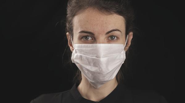 covid 19 bilant 20 martie 2021 tot mai multe imbolnaviri si decese in randul tinerilor doua persoane din categoria 30 39 de ani au murit