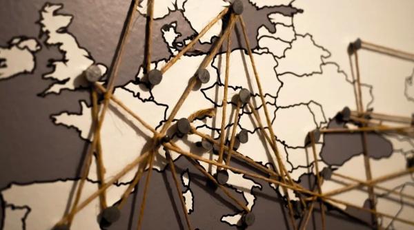 pandemia covid 19 inverseaza exodul intelectualilor romanii bulgarii si lituanienii s au intors acasa