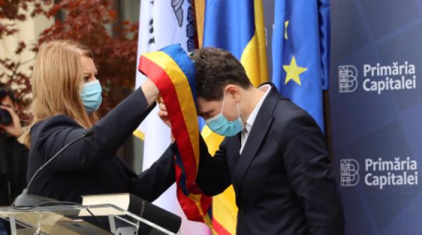 trei intamplari cu nicusor dan amanunte din interior care explica gropile parsive din mandatul sau