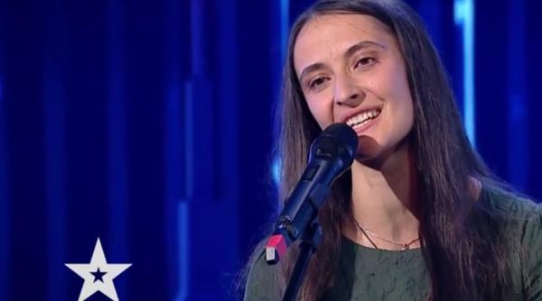 laura dinu tanara care a decis sa se calugareasca momentul care a socat intreaga tara la romanii au talent video emotionant