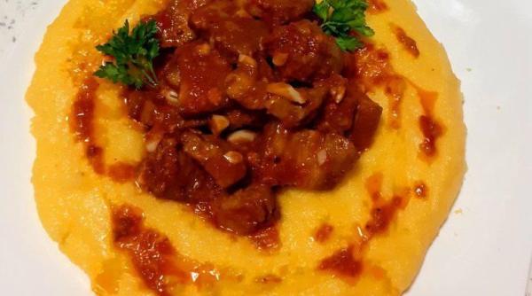 tochitura de post cu mamaliga si muraturi cum se prepara reteta