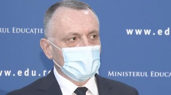 depasirea pragului de 6 la mie inlocuita cu intrarea in carantina sorin cimpeanu anunt despre scoala online apel ferm