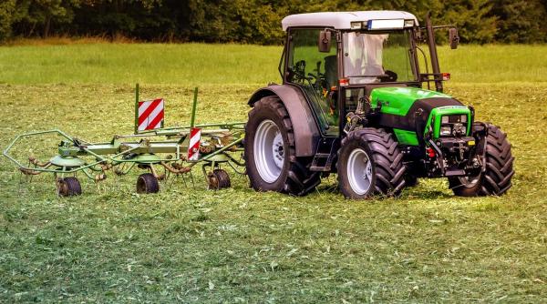 un tanar a murit strivit de un tractor la teleorman