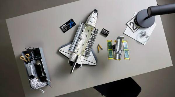 video lego va lansa cea mai mare si detaliata naveta spatiala de pana acum