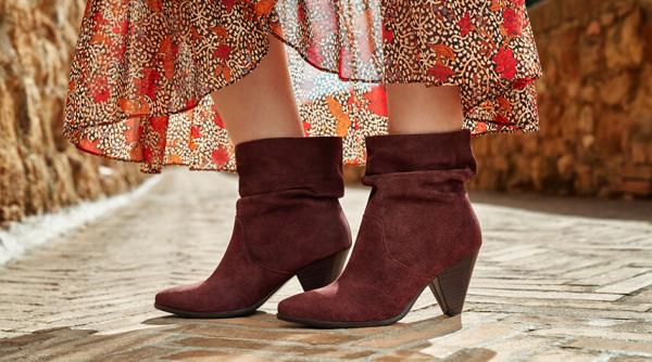 ce pantofi se combina cel mai bine cu o rochie p