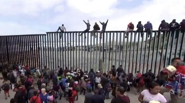 joe biden plaseaza vicepresedintei kamala harris dosarul migrantilor