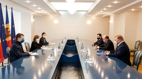 maia sandu intrevedere cu ambasadorul rusiei in republica moldova ne dorim sa obtinem ajutor pentru acces rapid la vaccinul sputnik v