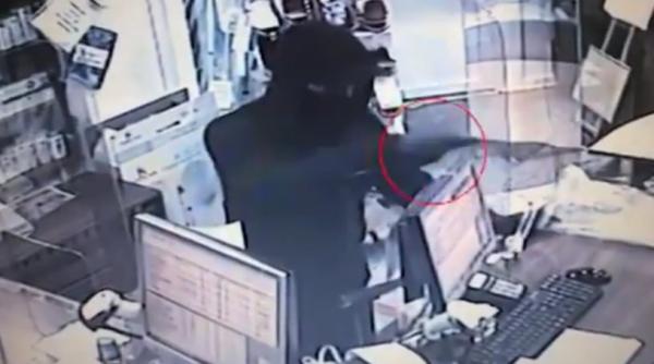 farmacista din craiova atacata cu un cutit de un student la medicina